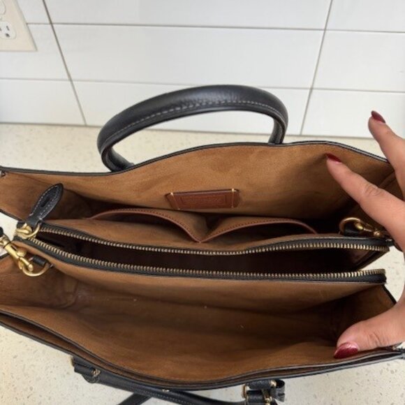 Coach Brooke Carryall - Picture 4 of 5